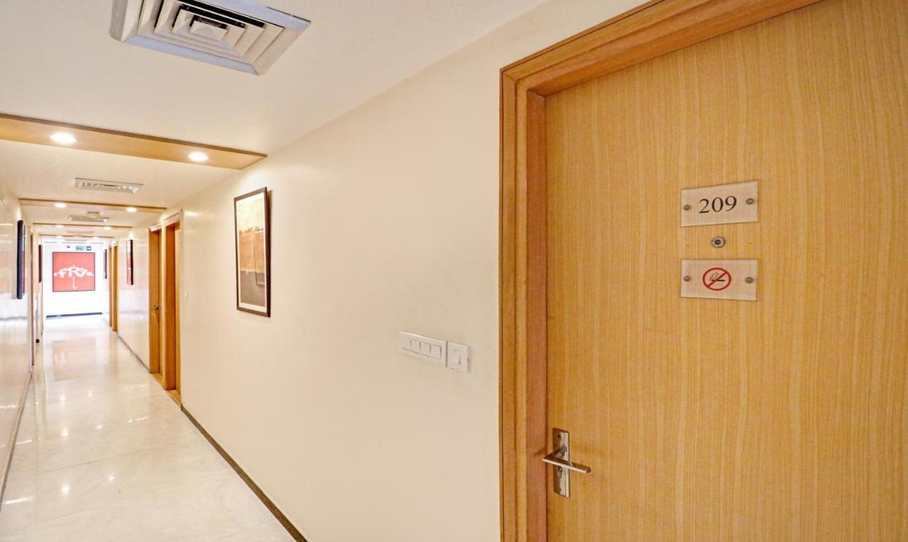Treebo Galaxy Rooms Yeni Delhi Dış mekan fotoğraf